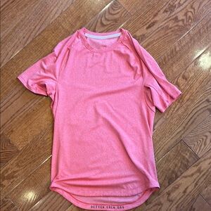 Men’s lululemon workout shirt